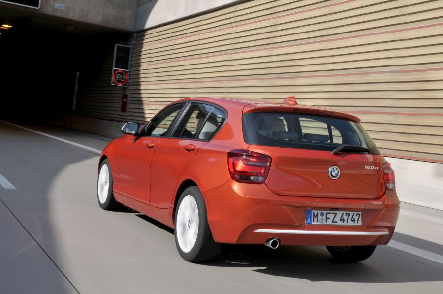  BMW 120d Urban Line 2011 года  (фото 105 из 193)